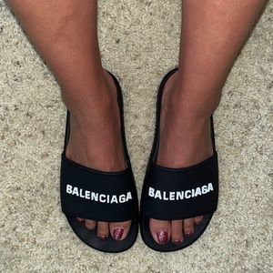 Balenciaga womens slide size 7 -37 excellent shape